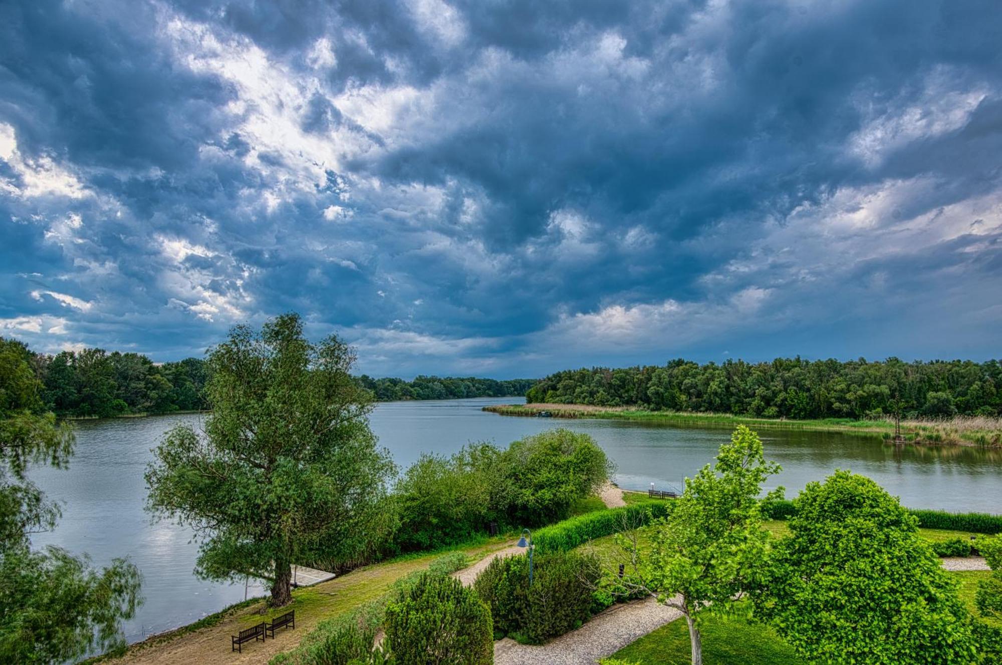 Tisza Balneum Hotel Tiszafüred Dış mekan fotoğraf